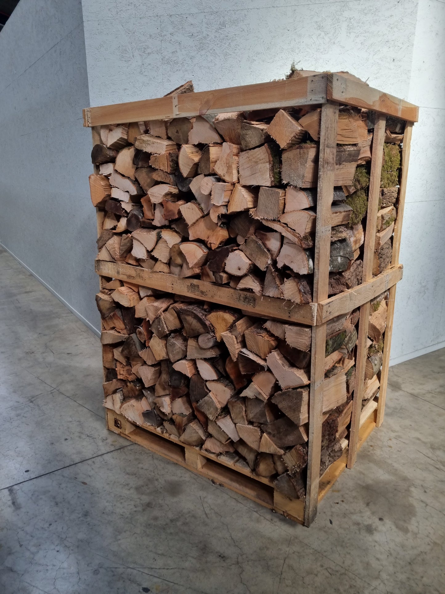 gemengd droog hardhout 1,9m³ (3 steres)